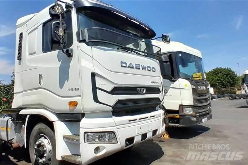 Daewoo EATON KL3TX Otros camiones