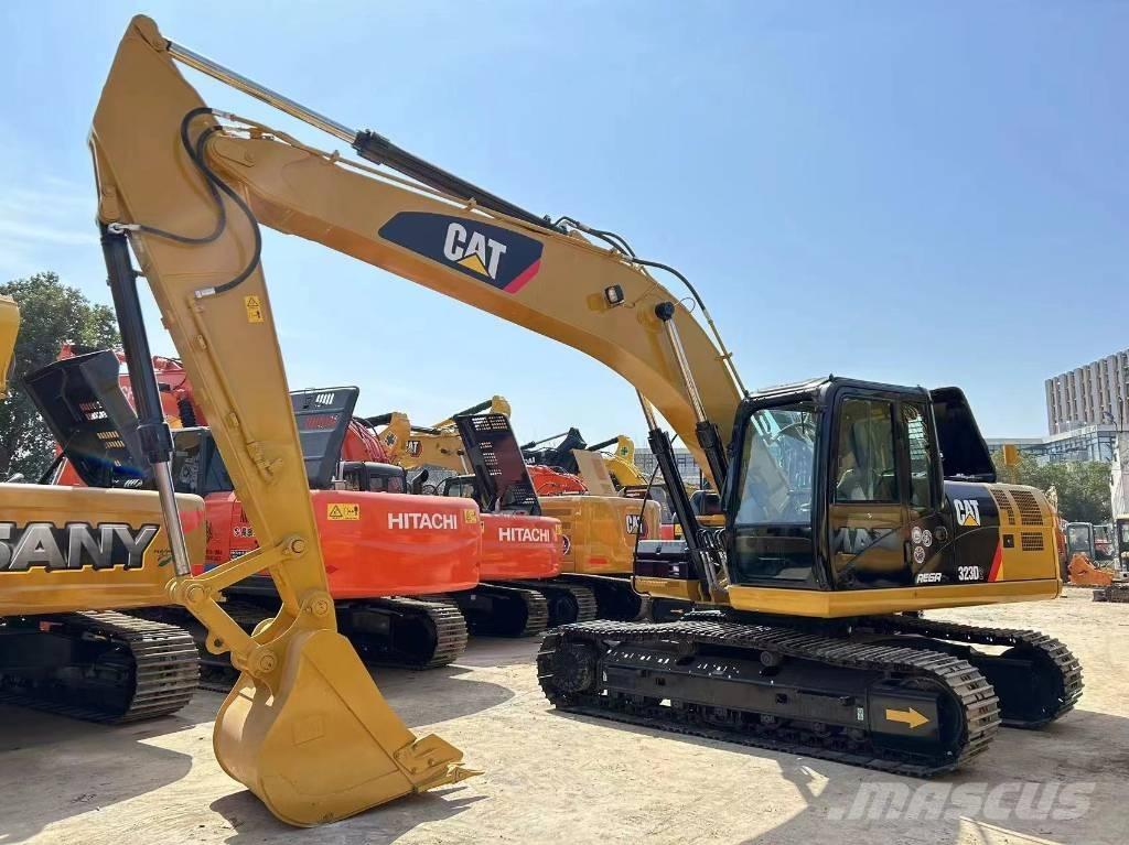 CAT 323 D Excavadoras de cadenas
