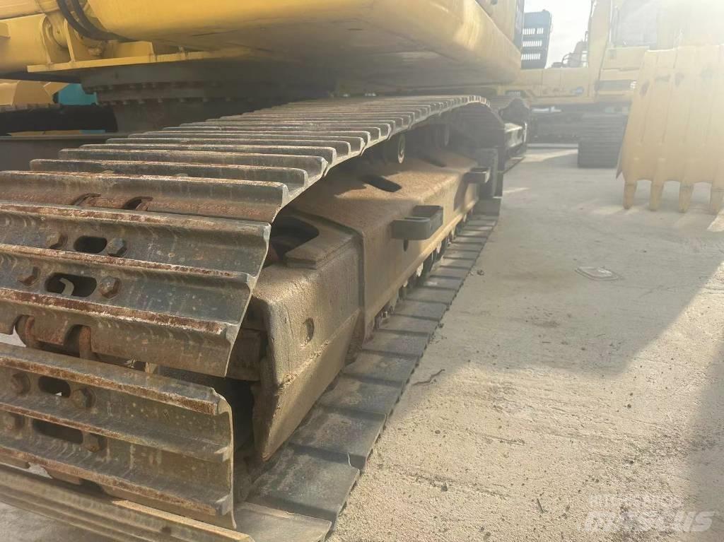 Komatsu PC 200 LC-7 Excavadoras de cadenas