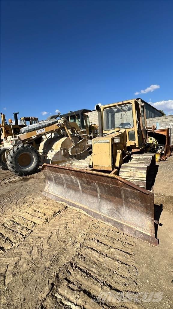 CAT D 4 C Buldozer sobre oruga