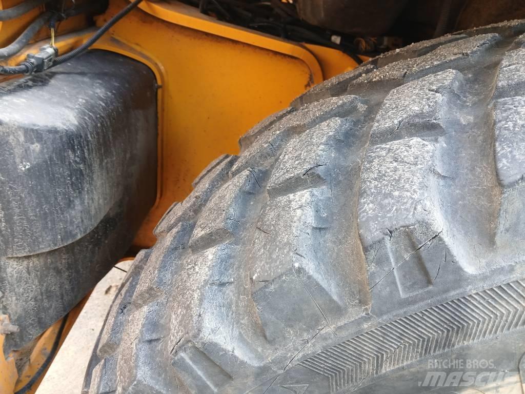 JCB 4cxProAEC Retrocargadoras