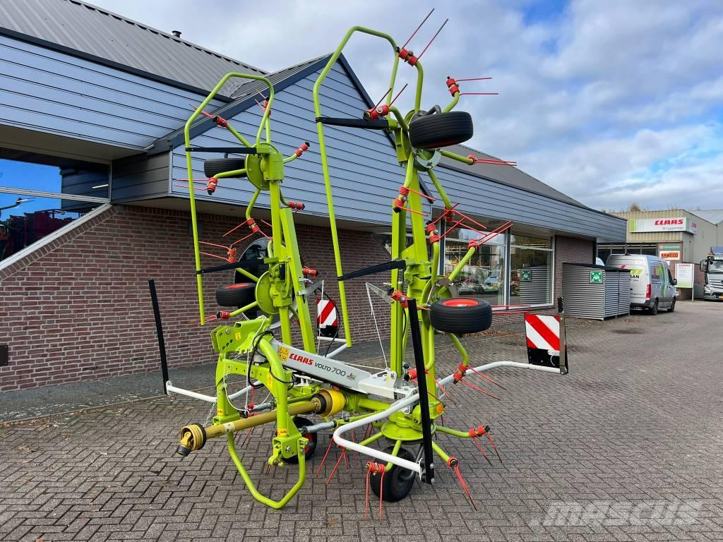 CLAAS Volto 700 Rastrillos y henificadores