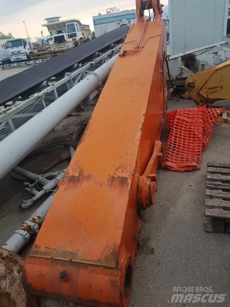 Hitachi EX700 Plataformas y cucharones
