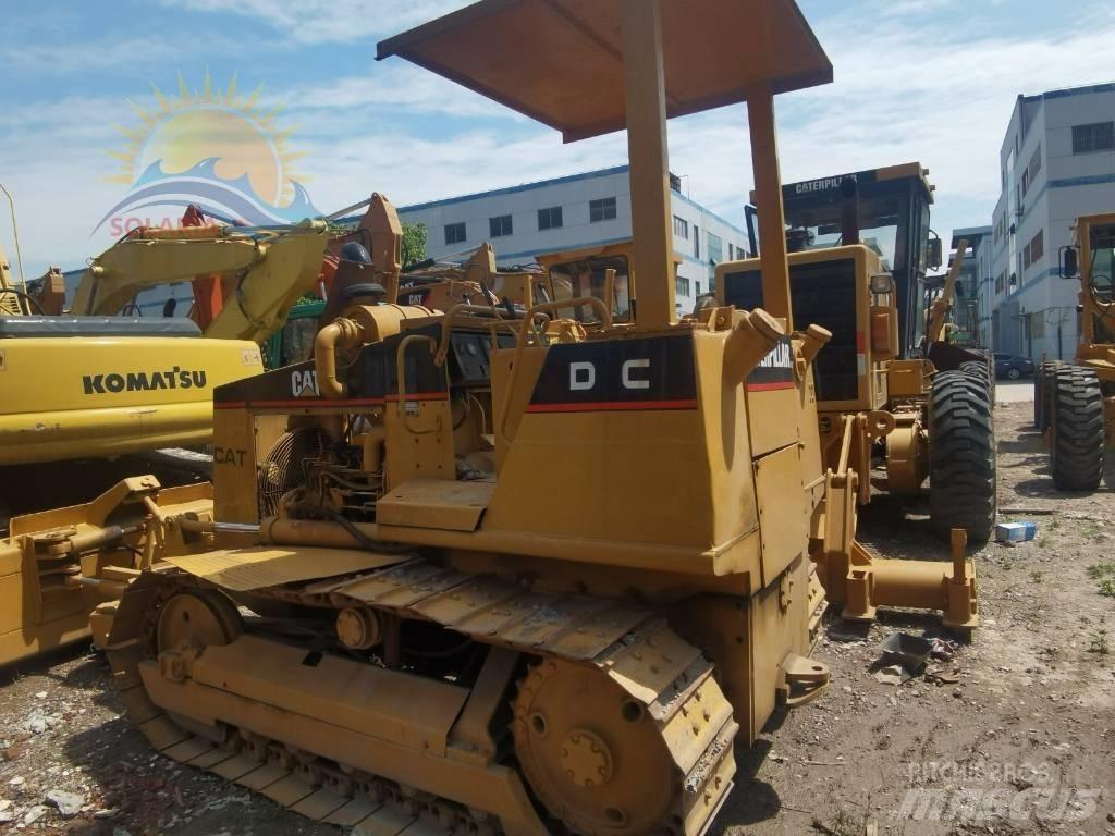CAT D 3 C Buldozer sobre oruga