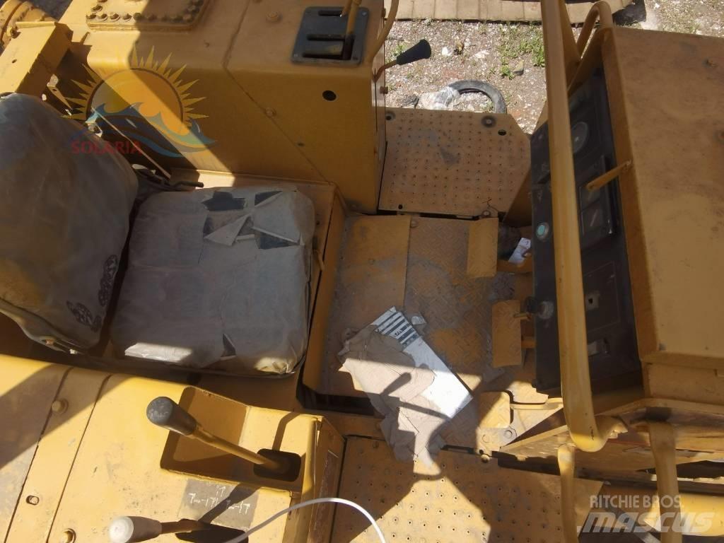 CAT D 3 C Buldozer sobre oruga