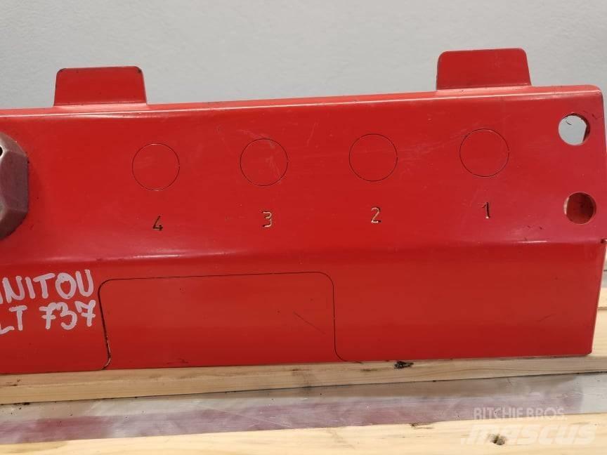 Manitou MLT 635 case Cabinas e interior