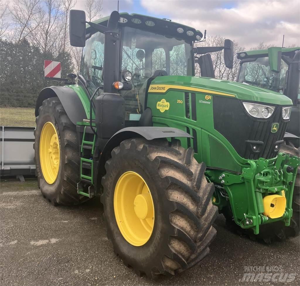 John Deere 6R 250 Tractores