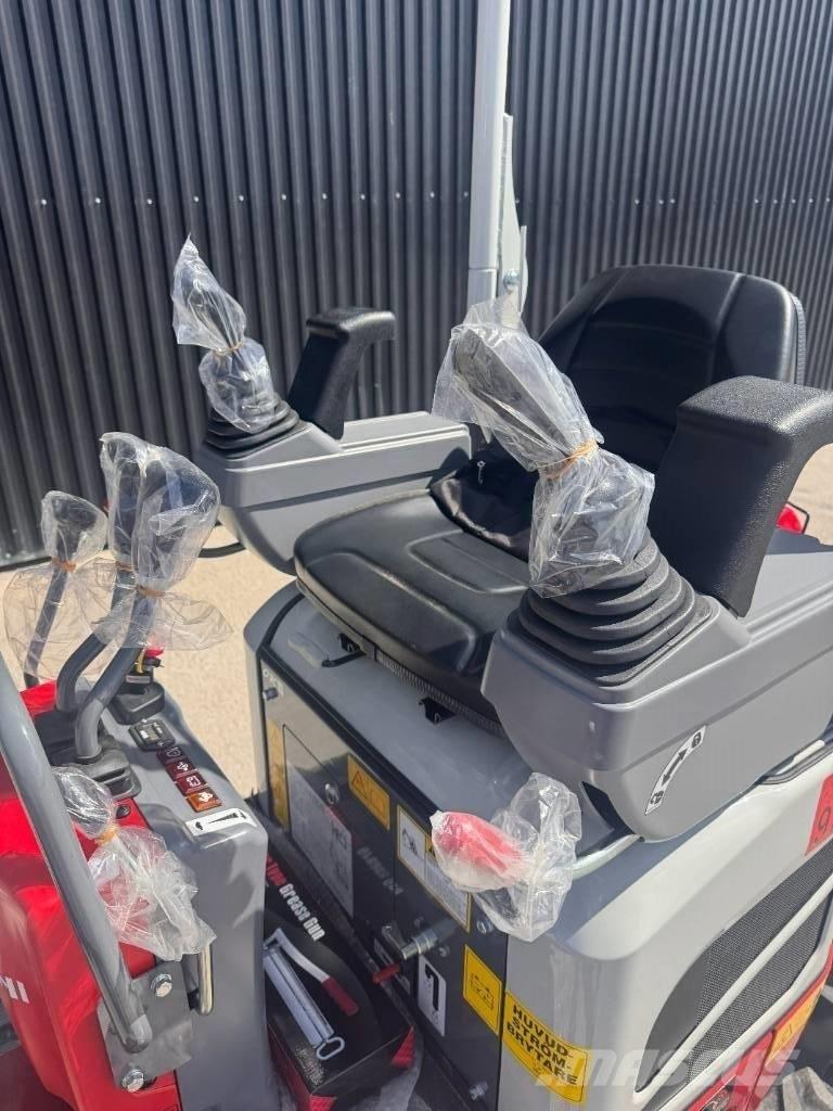 Takeuchi TB 210 R Mini excavadoras < 7t