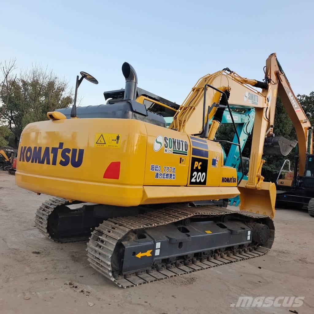 Komatsu PC 200-8 Excavadoras de cadenas