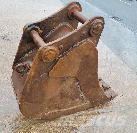  18 BUCKET, 60mm PINS Cucharones