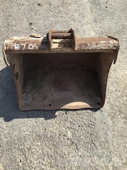  2' BUCKET, 30mm PINS Cucharones