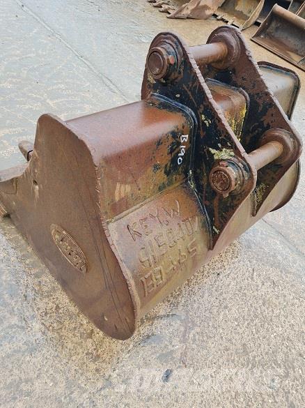  4' BUCKET, 65mm PINS Cucharones