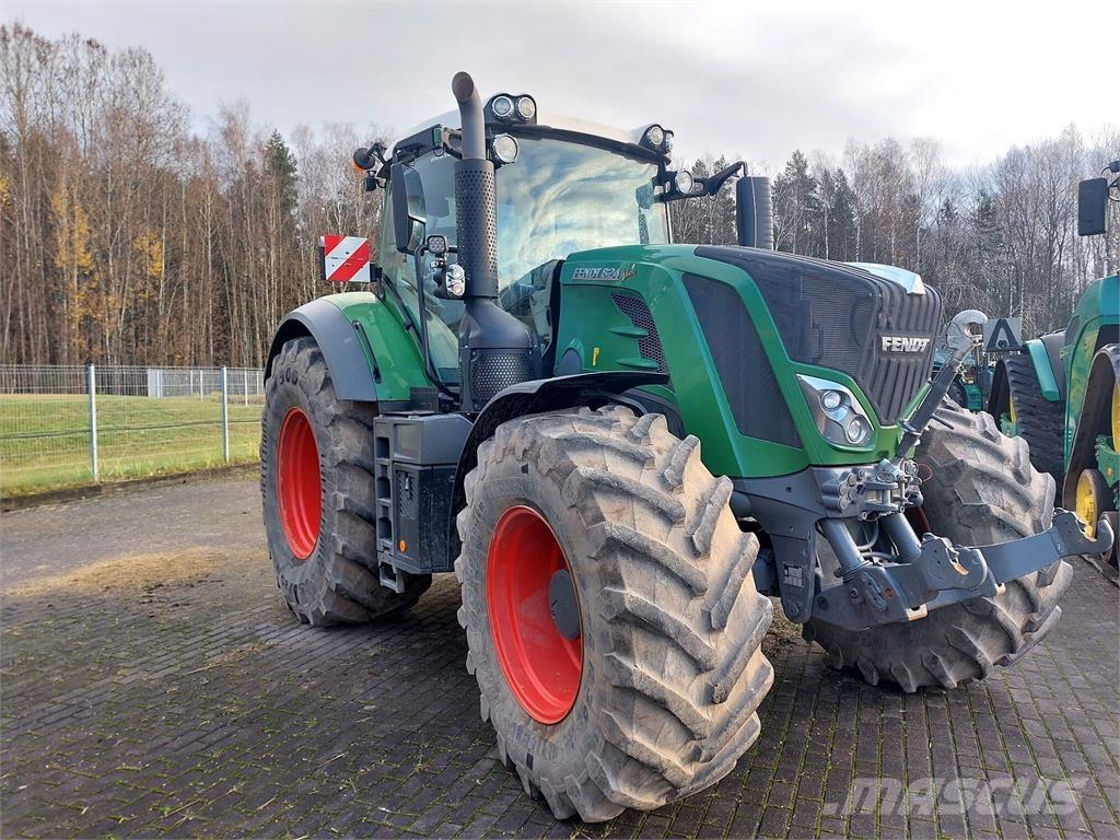 Fendt 824 Vario Tractores