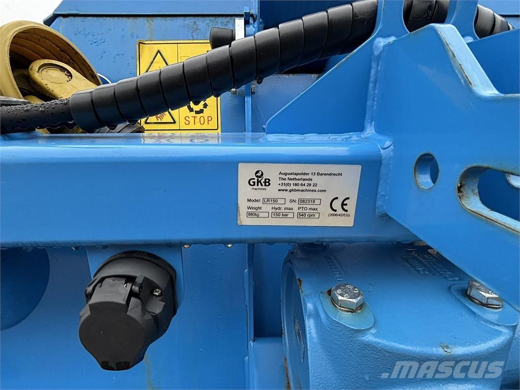  GKB Lapų smulkintuvas Rodillos de greens