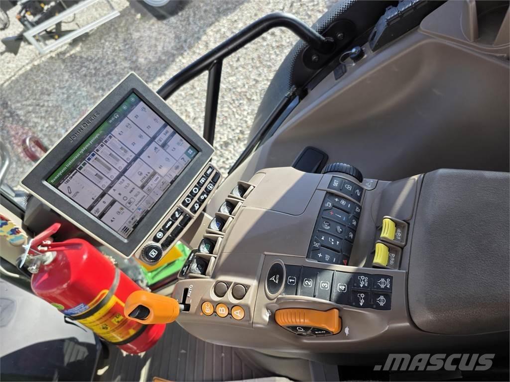 John Deere 6215R Tractores