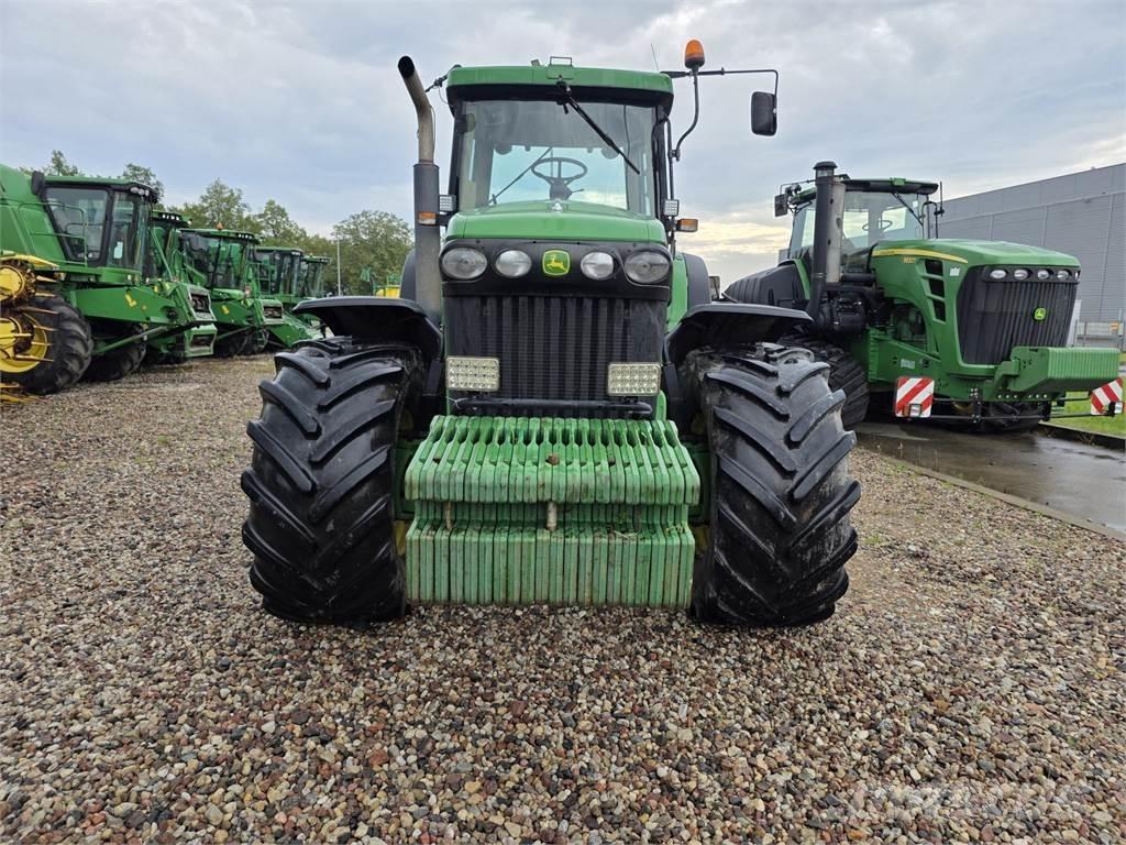 John Deere 8220 Tractores