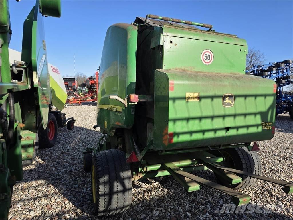John Deere 854 Rotoempacadoras