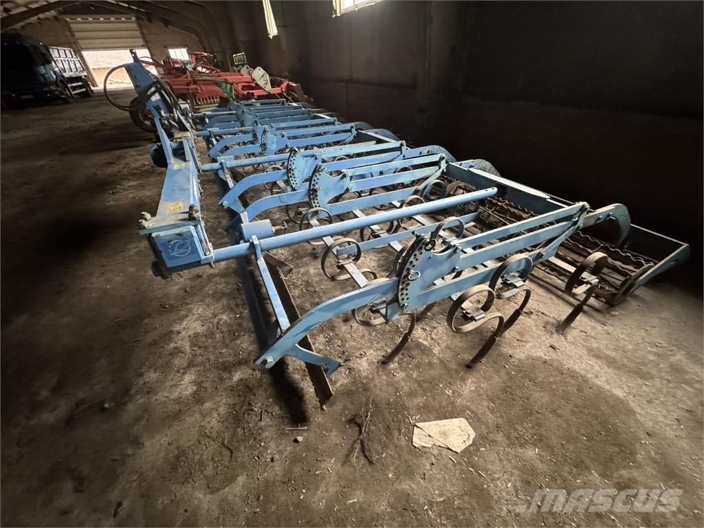 Lemken System-Korund Otros equipos usados para la recolección de forraje