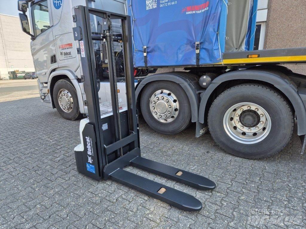 Bobcat LSM12N Apiladores eléctricos