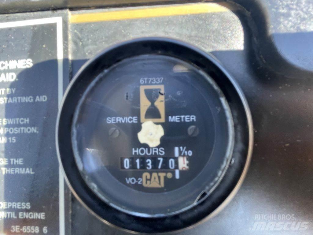 CAT CP-323C Tractores