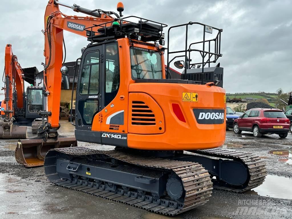 Doosan DX 140 LCR Excavadoras de cadenas