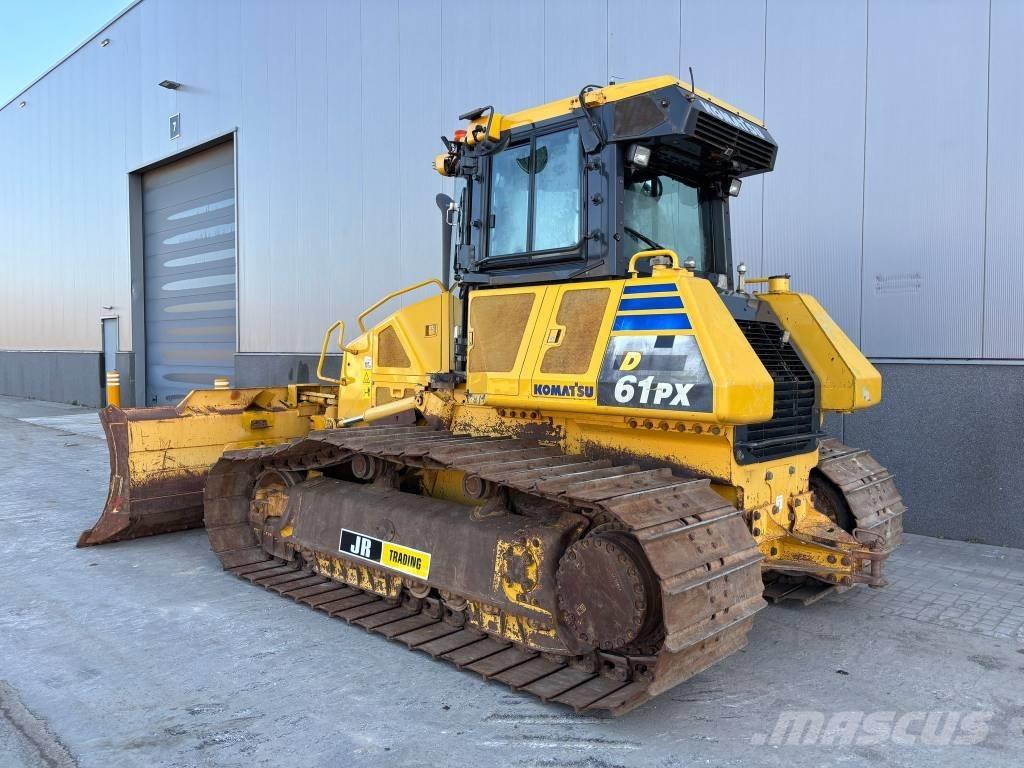 Komatsu D 61 PX-23 Buldozer sobre oruga