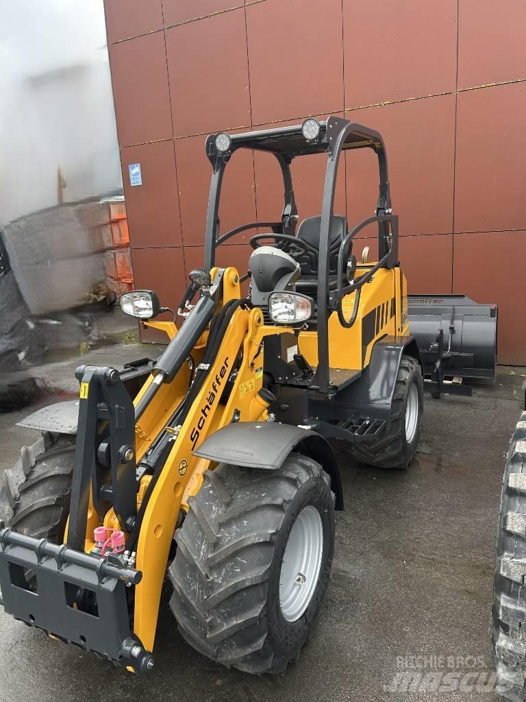 Schäffer 2445S Minicargadoras