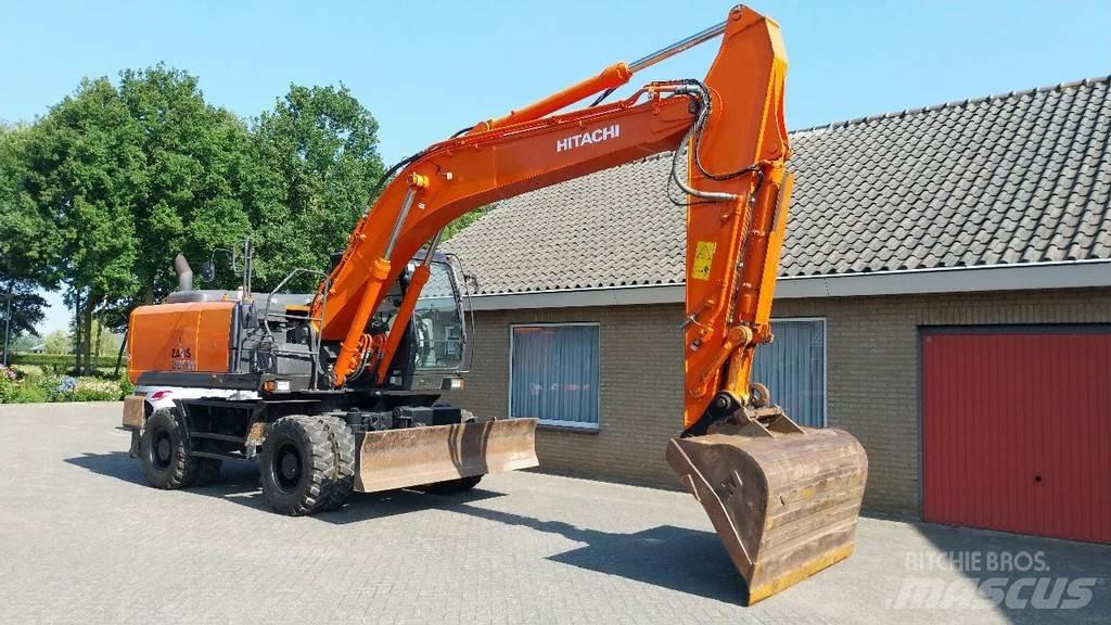Hitachi ZX220W-5B Excavadoras de ruedas