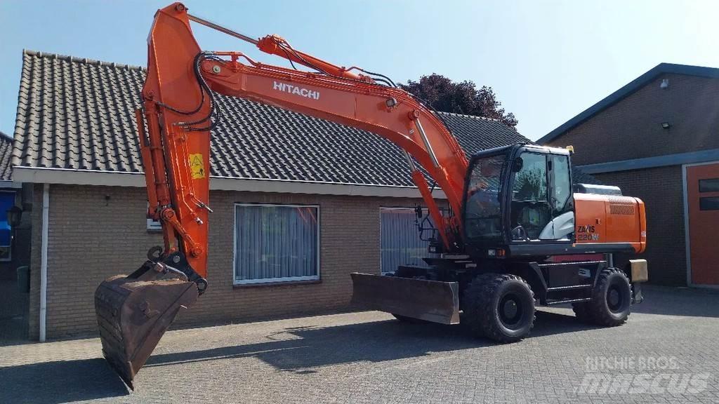 Hitachi ZX220W-5B Excavadoras de ruedas