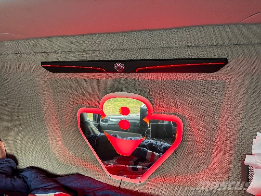 Scania R650B6X4NB Transporte de madera