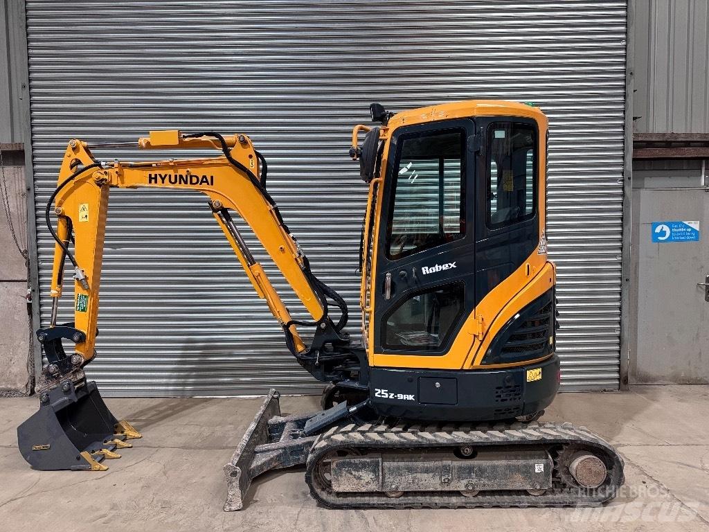 Hyundai R25Z-9 AK Mini excavadoras < 7t