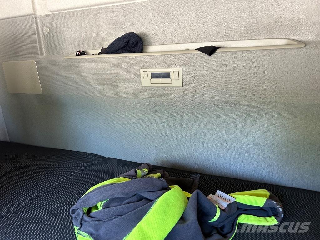 Volvo FH 540 Camiones bañeras basculantes o volquetes