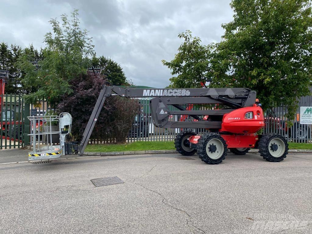 Manitou 200 ATJ Plataforma de trabajo articulada