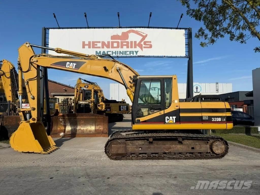 CAT 320BLN Retrocargadoras