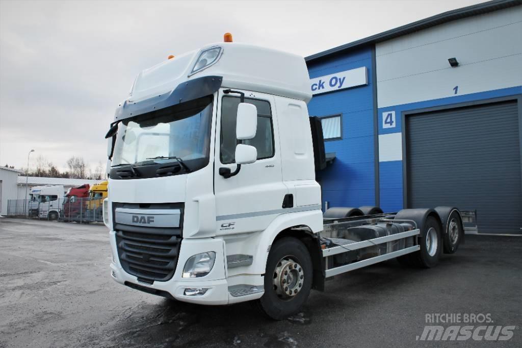 DAF CF 440 FAN Camiones chasis