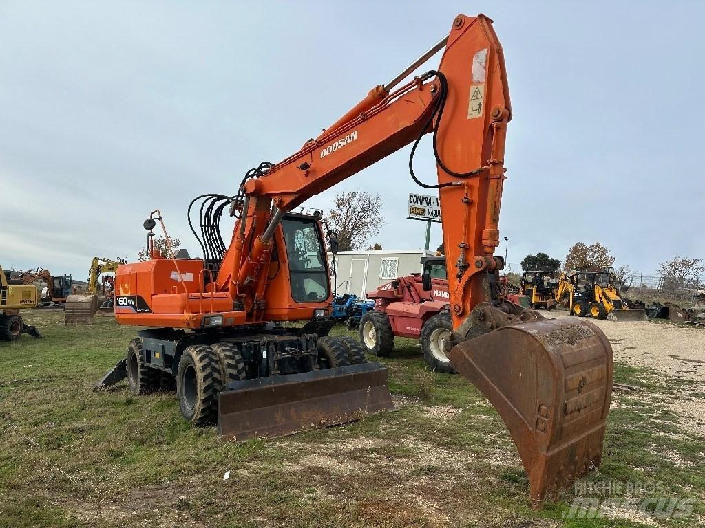 Doosan Solar 160 W V Excavadoras de ruedas