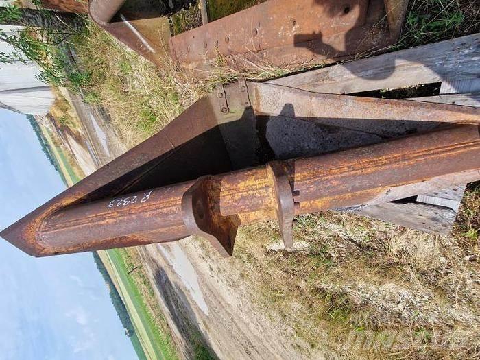 CASE 988 - Cucharones