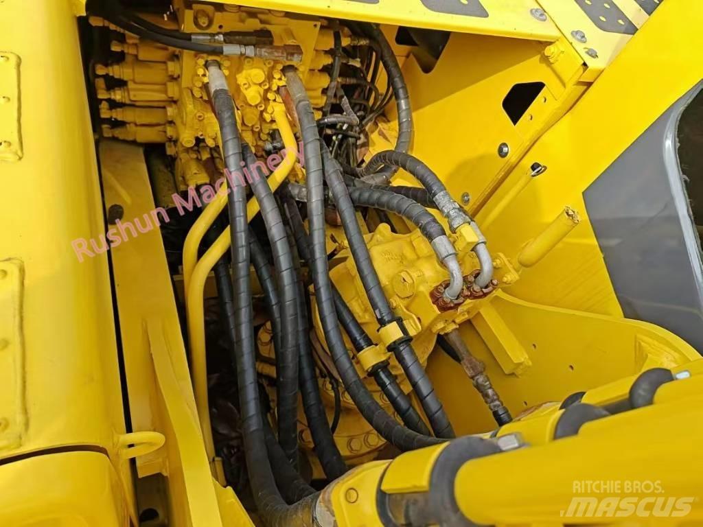 Komatsu PC 220-8 Excavadoras de cadenas