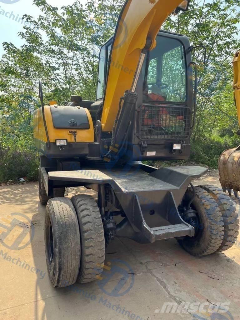 Xinyuan XYB75 Excavadoras de ruedas