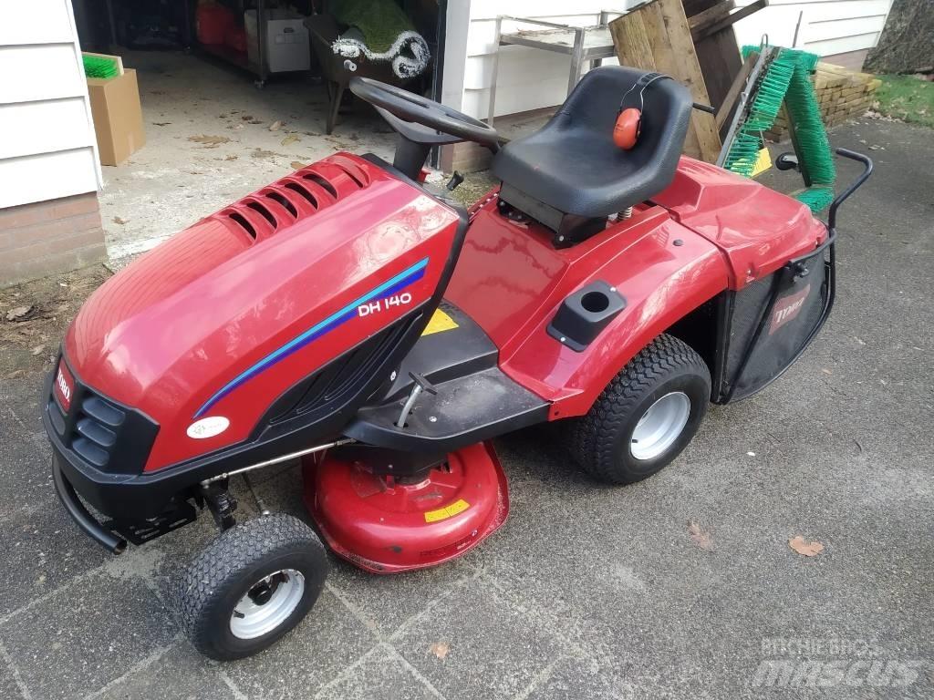 Toro zitmaaier DH140 Tractores corta-césped
