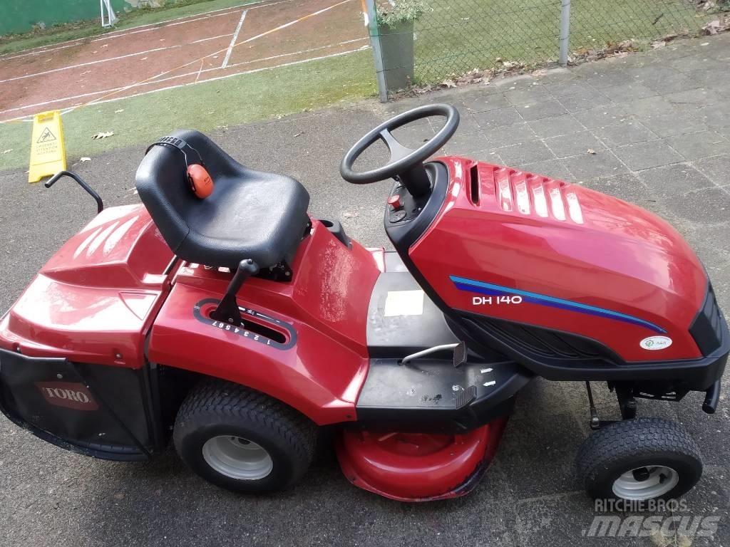 Toro zitmaaier DH140 Tractores corta-césped