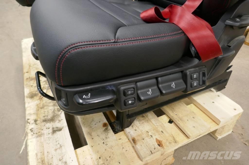 Scania R 500 CB Cabinas e interior