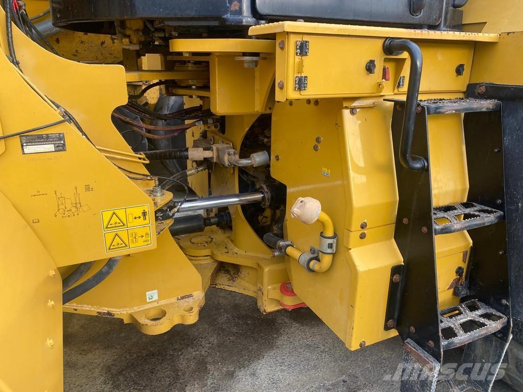 CAT 966 M NVT Cargadoras sobre ruedas