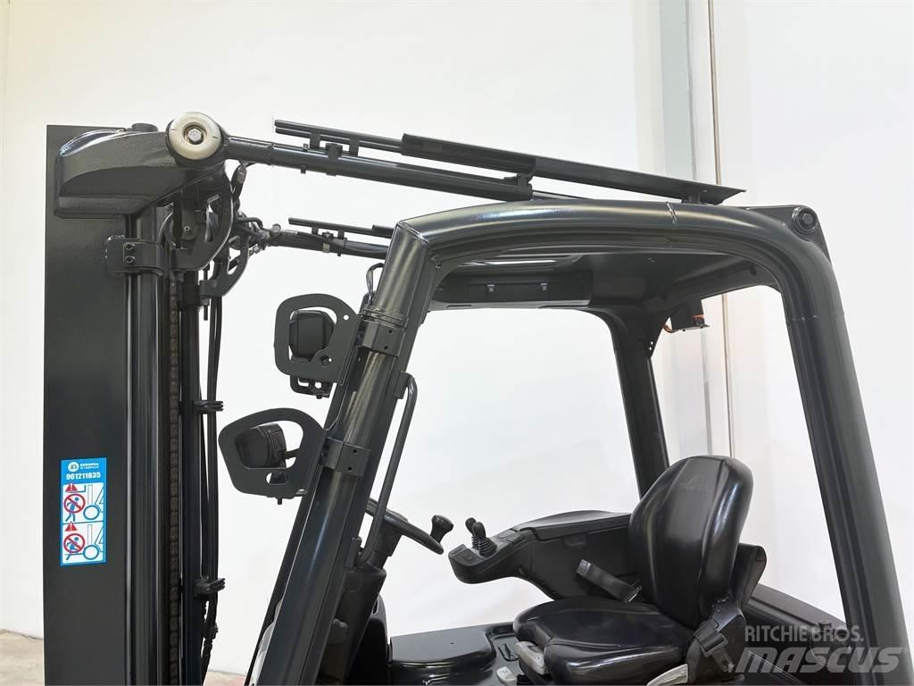 Linde E16 02 Carretillas de horquilla eléctrica