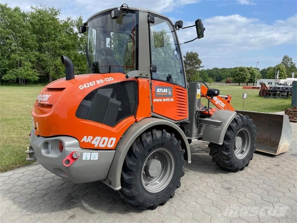 Atlas AR400 Cargadoras sobre ruedas