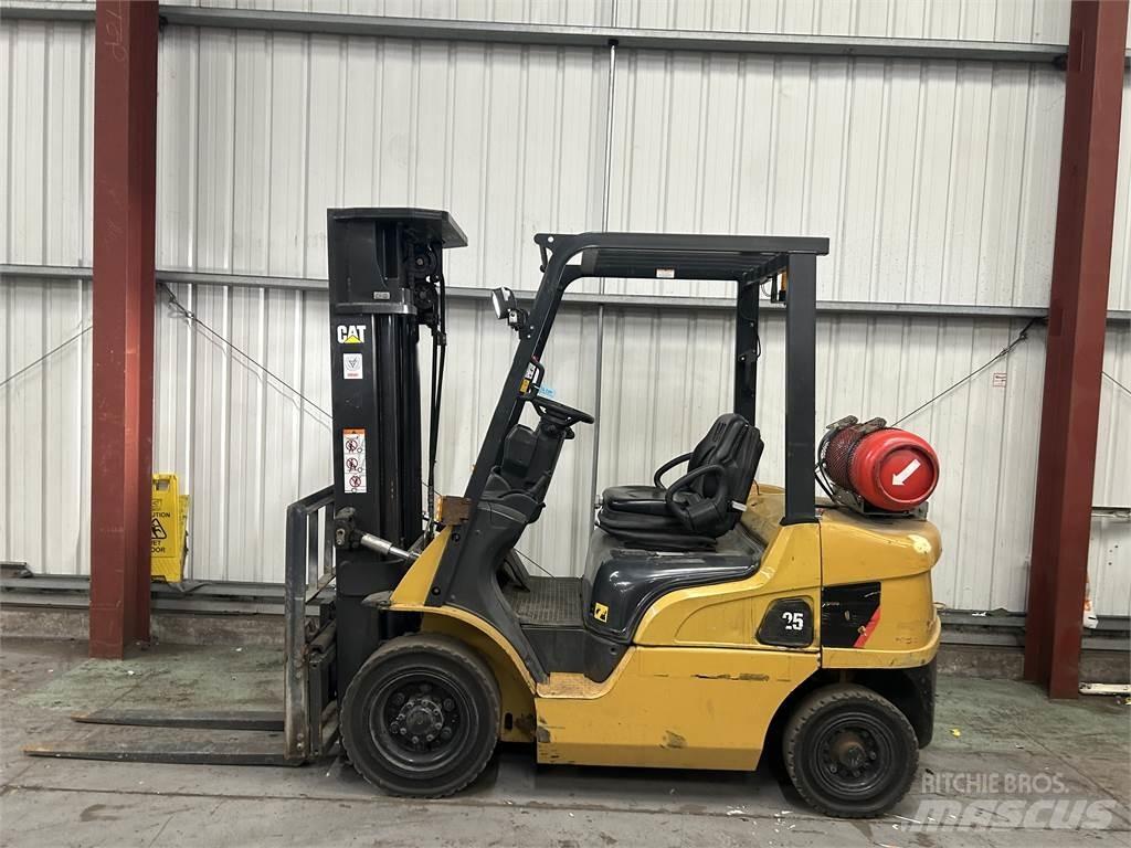 CAT GP25NT Carretillas LPG