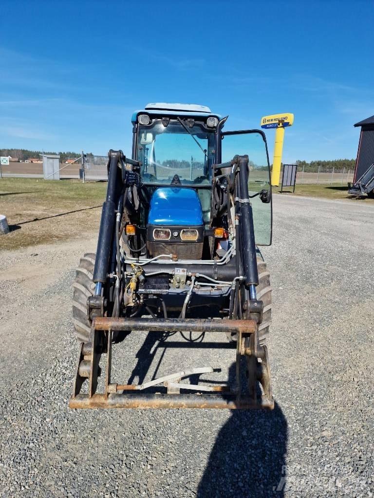 New Holland TN65F Tractores