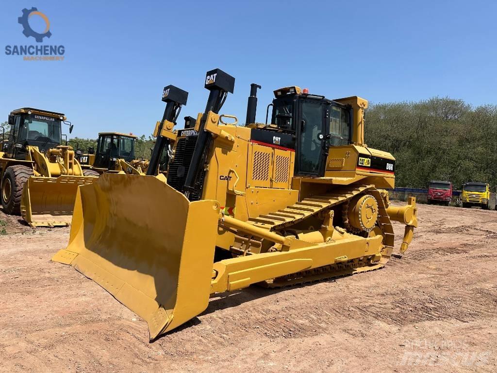 CAT D 8 R Buldozer sobre oruga
