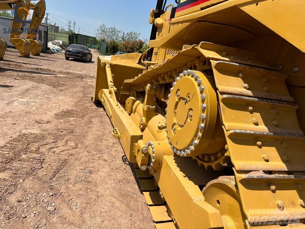 CAT D 8 R Buldozer sobre oruga