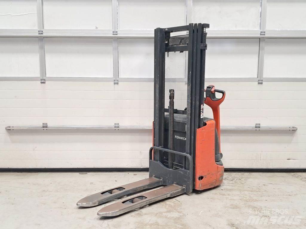 Linde L10 Apiladores eléctricos